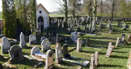 Un paseo desde la Logia hasta el Cementerio Judío