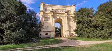 Dianas Tempel (Rendez-vous Hunting Lodge)