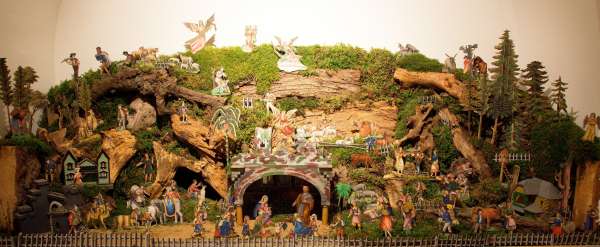 Paper nativity scenes