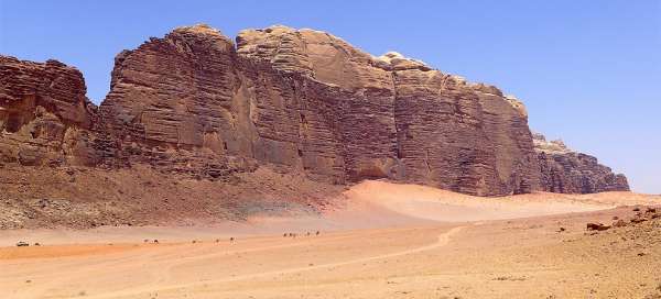 Jebel Umm Ishrin (1.733 m): Unterkünfte