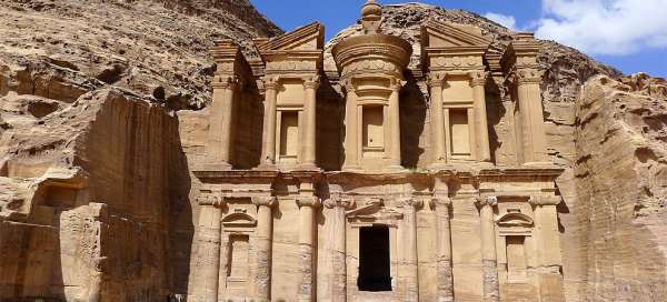 Mosteiro (Ad-Deir) em Petra: Acomodações