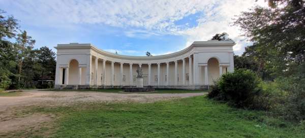 Temple of the Three Graces: Weather and season