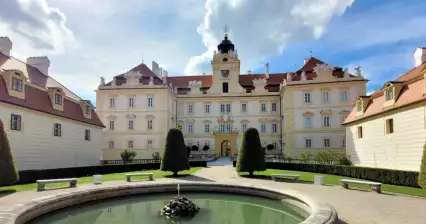 Valtice - zámok