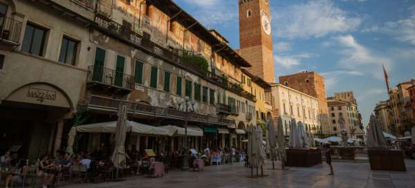 Piazza delle Erbe: Weer en seizoen