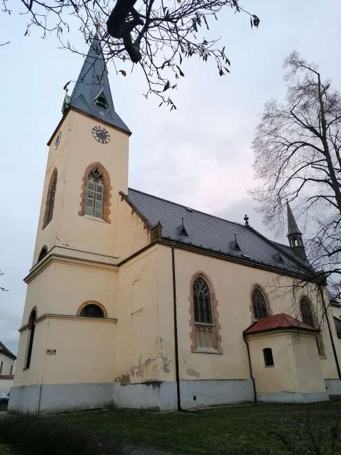 Kirche der Himmelfahrt von St. Kreuz von Podiebrad