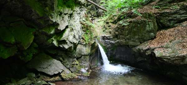 Cascade de Nýznerovský: Hébergement