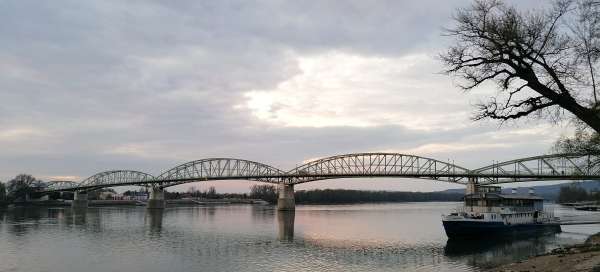 Ponte Maria Valeria: Alloggi