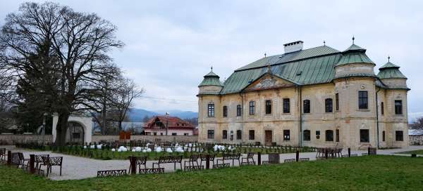 Zwiedzanie wsi Hronsek: Zakwaterowanie