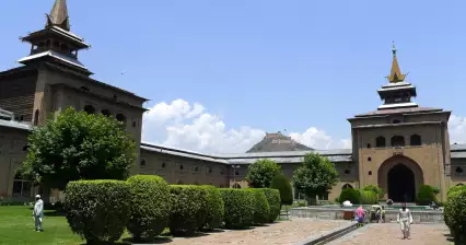 Jamia Masjid in Srinagar