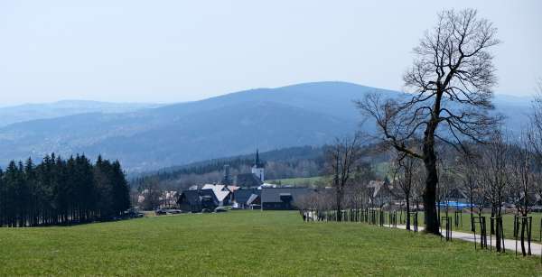 Widok Příchovic z góry