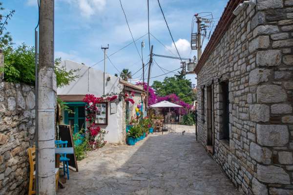 An alley in Eski Datça