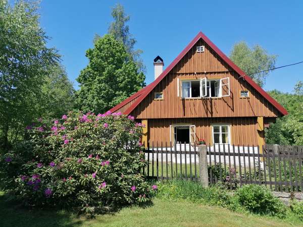 Cottages in Huti