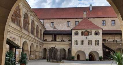 Kasteel en kasteel Horšovský Týn