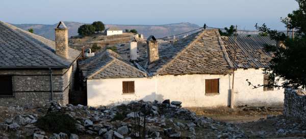 Een wandeling door het dorp Kastro: Accommodaties