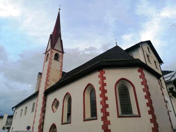 Mariahilfkirche v Nauders