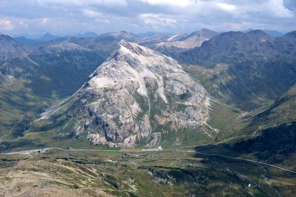 Vista del Piz Alv (2.975m)