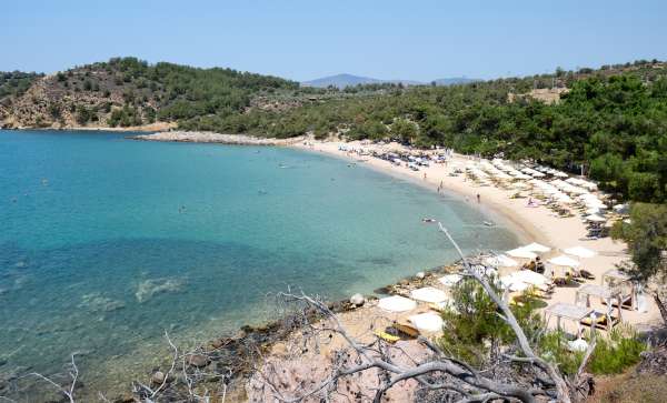 Výhľad na pláž Rosonkremos