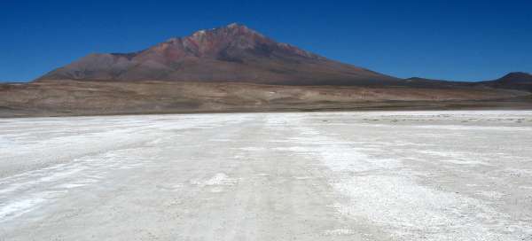 See the salt flat: Weather and season