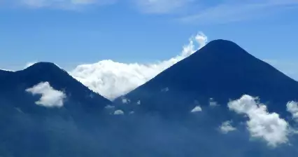 アティトラン火山