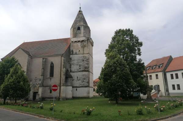 Church of St. Wolfgang in Hnanice
