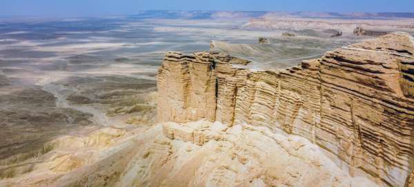 Jabal Fihrayn - Ai confini del mondo: Alloggi
