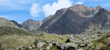 ヴァイシュクーゲルヒュッテをハイキング - メラグ