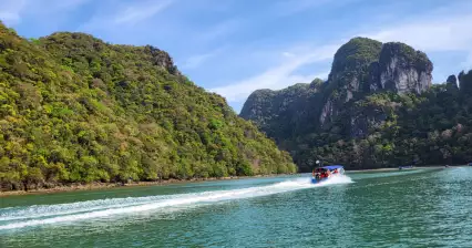 풀라우 다양분팅(Pulau Dayang Bunting)으로 크루즈 여행