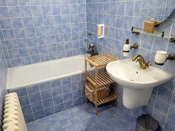 Rooms with private bathroom