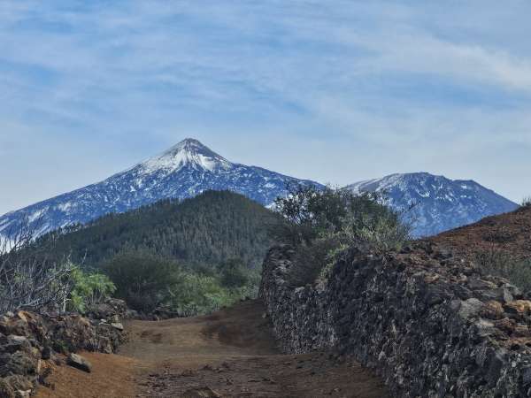 Wulkan Teide na horyzoncie
