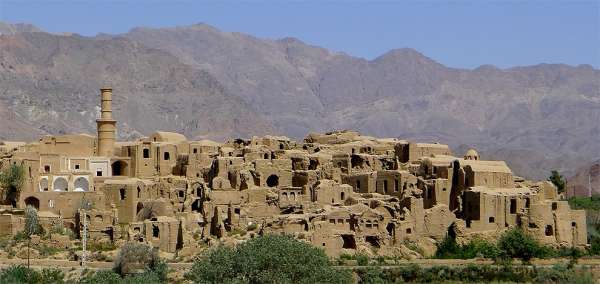 Cidade velha em Kharanaq