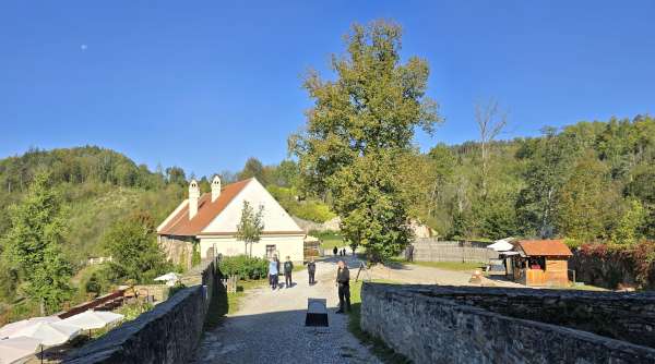 Schlosskneipe Pernštejn