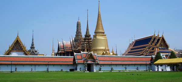 Wat Phra Kaew: Visa