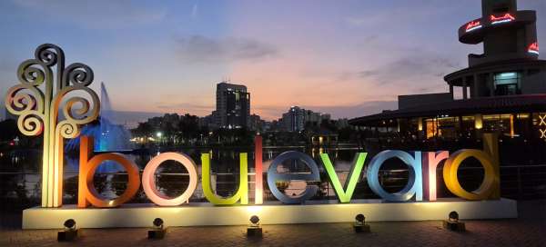 Walk through Boulevard Park in Salmiya