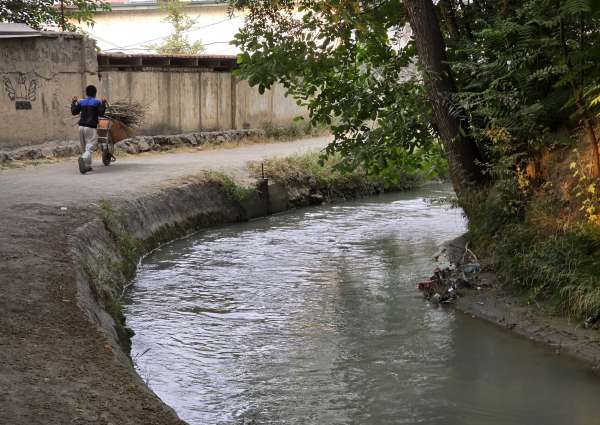Canal de riego de Tukhsankorez