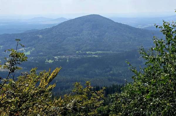 Jazvečí vrch (665m)