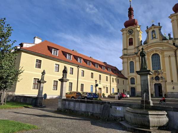 францисканский монастырь