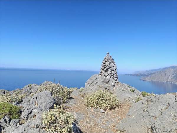 Paligremnos/pico Korifi (192 m)