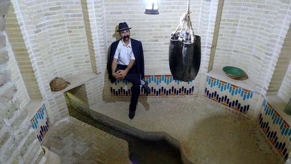 O subterrâneo de Yazd entrelaçado com o Qanat