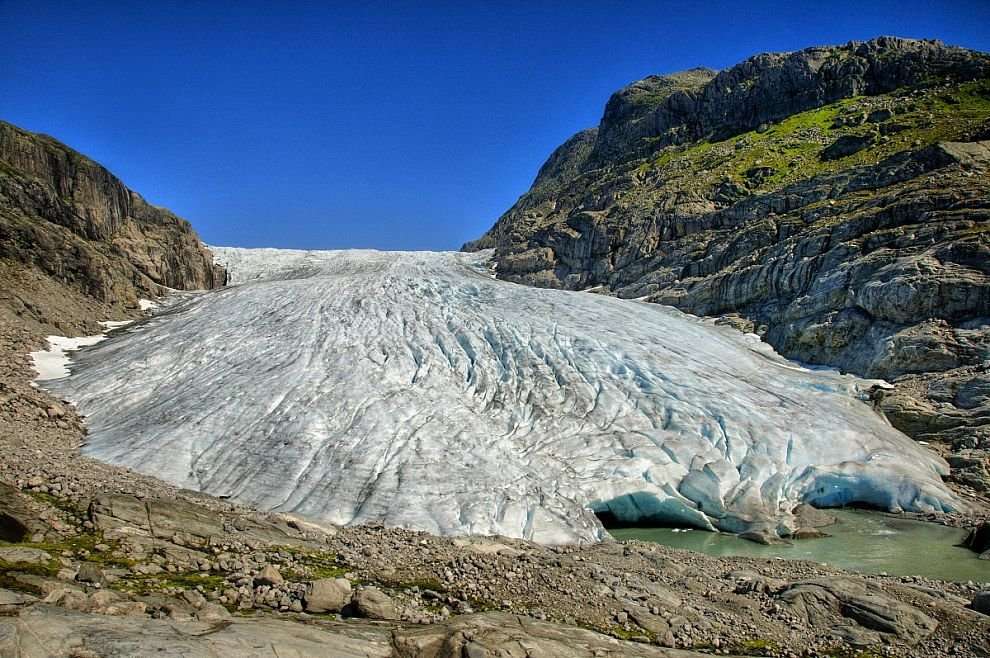 Hike to glacier Haugabreen - Face of the glacier to the touch |  Gigaplaces.com
