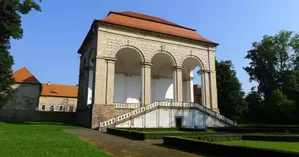 Valdštejn's loggie
