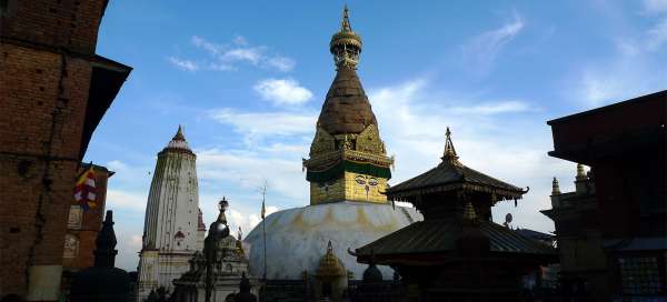 Stúpa Swayambhunath: Doprava