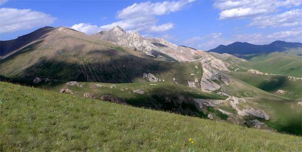 Ridge above Sonkol