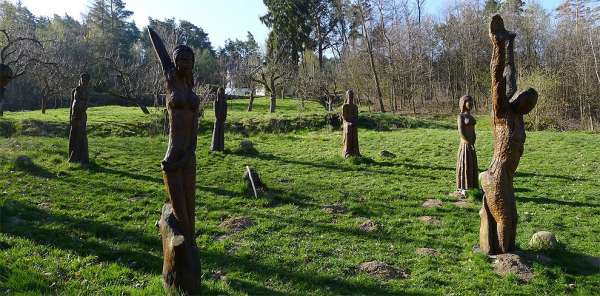 Estátuas de madeira