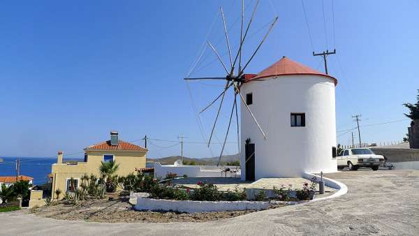 Větrný mlýn v Sígri