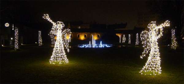 Angels in the castle garden