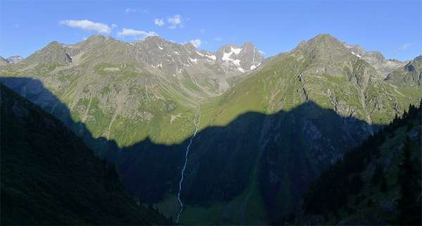 Panoramic views of the Watzespitzi