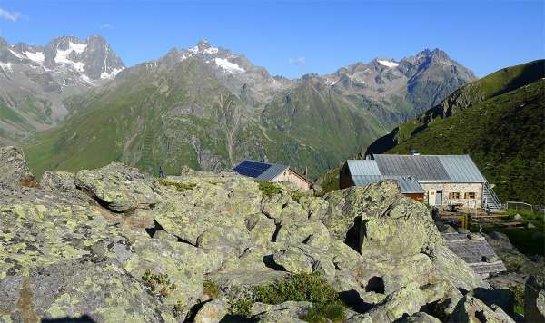Wspaniały widok z Chamnitzer Hütte