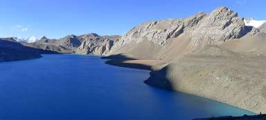 Trek k jezeru Tilicho