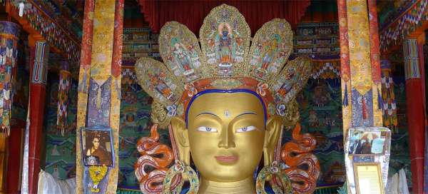 인더스 계곡의 불교 수도원: 수송