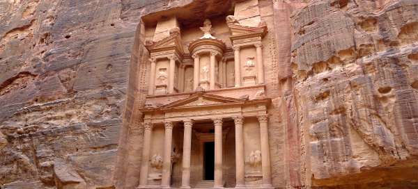 Rock town Petra: Accommodations